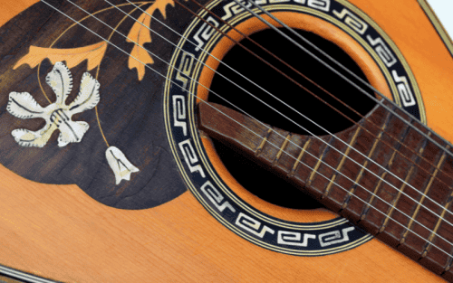Mandolinen-Saiten Test: Die 11 besten (Bestenliste)
